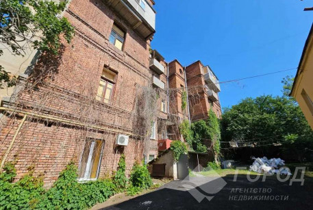 Продам 2-х кімнатну квартиру, Центр, Код: 801088/1