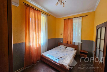 Продам 2-х кімнатну квартиру, Центр, Код: 801088/1