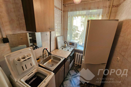 Продам 1-кімнатну квартиру, Центр, Площадь Конституции метро (Советская), Код: 801088/3