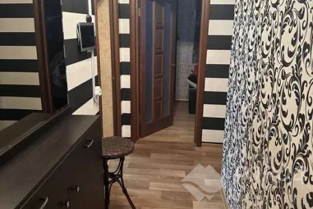 Продам 2-х кімнатну квартиру, Аэропорт, Код: 801363/1