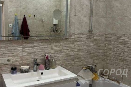 Продам 2-х кімнатну квартиру, Центр, Исторический Музей метро, Код: 801429/3