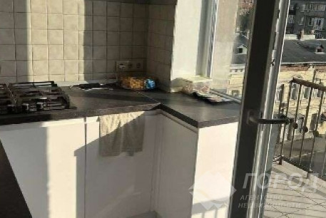 Продам 2-х кімнатну квартиру, Центр, Исторический Музей метро, Код: 801429/3