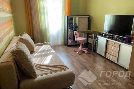 Продам 4-х кімнатну квартиру, Алексеевка, Победа метро, Код: 801535/1