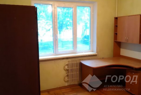 Продам 4-х кімнатну квартиру, Рогань, Код: 801581/3