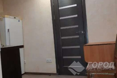 Сдам гостинку, ХТЗ, Пролетарская метро (Индустриальная), Код: 801618/1