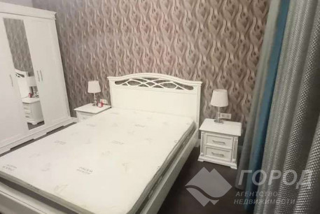 Продам 3-х кімнатну квартиру в новобудові, Центр, Код: 801672/2