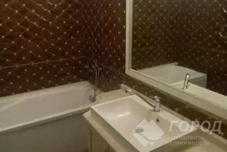 Продам 3-х кімнатну квартиру в новобудові, Центр, Код: 801672/2