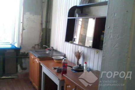 Продам 4-х кімнатну квартиру, Центр, Код: 801675/1