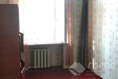 Продам 4-х кімнатну квартиру, Центр, Код: 801675/1