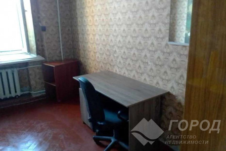 Продам 2-х кімнатну квартиру, Центральный рынок, Код: 801675/2