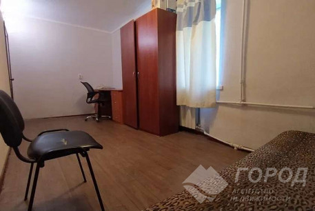 Сдам гостинку, Новые дома, Армейская метро (Советской Армии), Код: 801705/1