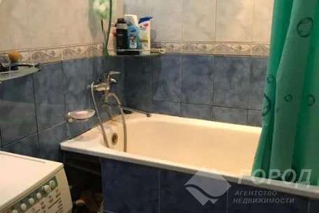 Продам 2-х кімнатну квартиру, ХТЗ, Код: 801729/1