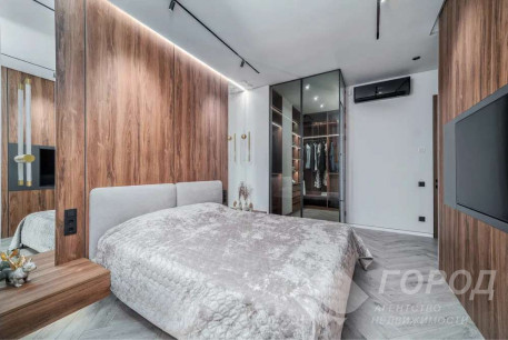 Продам 3-х кімнатну квартиру в новобудові, Сосновая Горка, Павловка, Код: 801842/1