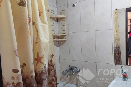 Продам 3-х кімнатну квартиру, Дергачевский р-н, Солоницевка пгт., Код: 801945/1