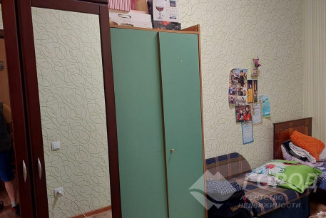 Продам 3-х кімнатну квартиру, Дергачевский р-н, Солоницевка пгт., Код: 801945/1