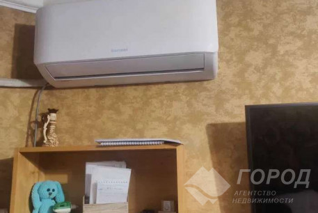 Продам гостинку, ХТЗ, Код: 801995/1