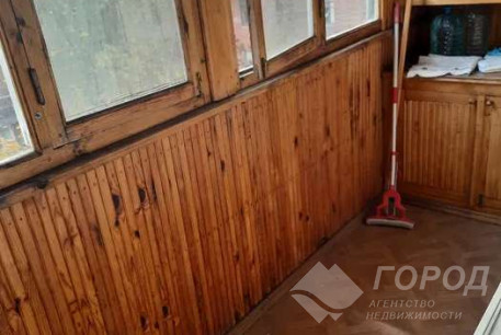 Продам 2-х кімнатну квартиру, Центральный рынок, Код: 802010/1