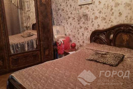 Продам 2-х кімнатну квартиру, Центральный рынок, Код: 802010/1