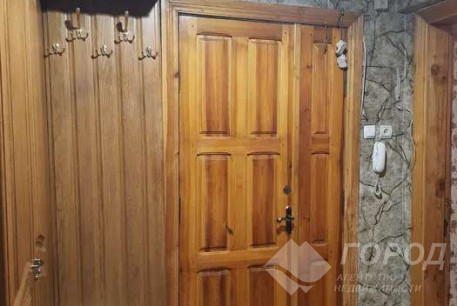 Продам 2-х кімнатну квартиру, Центральный рынок, Код: 802010/1