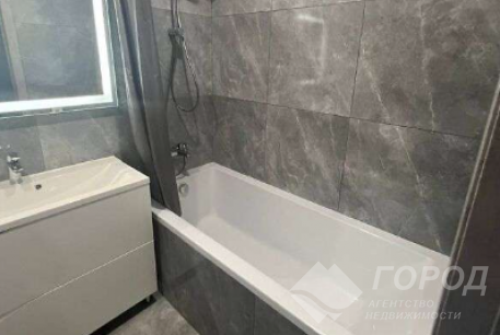 Продам 1-кімнатну квартиру в новобудові, ХТЗ, ХТЗ метро, Код: 802011/1