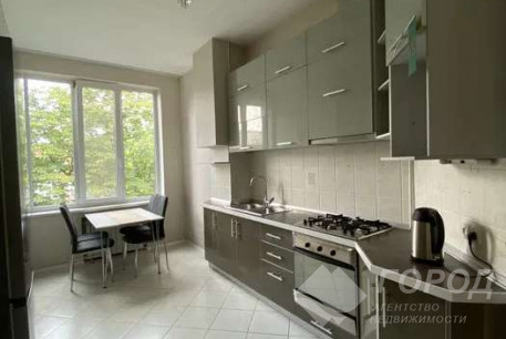 Сдам 3-х кімнатну квартиру, Центр, Код: 802015/1