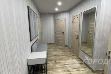 Продам 3-х кімнатну квартиру, ХТЗ, Код: 802042/1