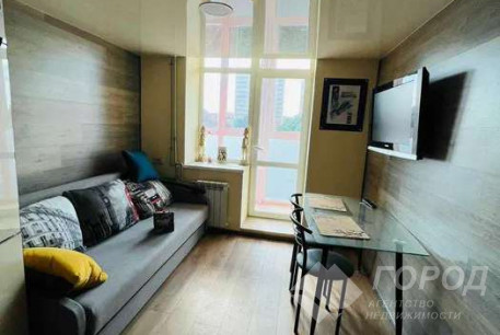 Продам 2-х кімнатну квартиру, Гагарина проспект, Метростроителей метро, Код: 802101/1