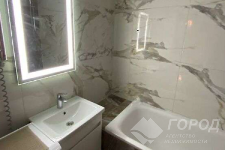 Продам 2-х кімнатну квартиру в новобудові, Рогань, Код: 802115/1