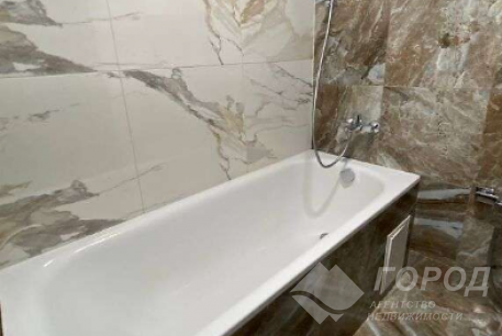 Продам 2-х кімнатну квартиру в новобудові, Рогань, Код: 802115/1