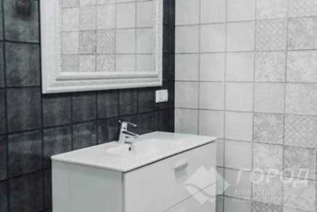 Продам 2-х кімнатну квартиру в новобудові, Центр, Площадь Конституции метро (Советская), Код: 802245/1