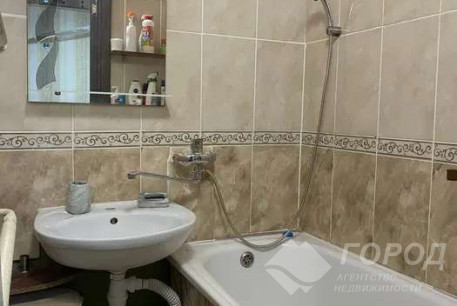 Продам 1-кімнатну квартиру, Рогань, Код: 802329/1