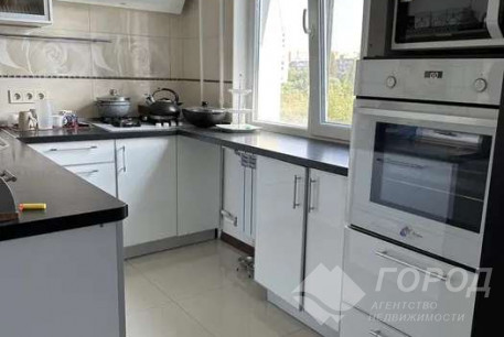 Продам 3-х кімнатну квартиру, Гагарина проспект, Проспект Гагарина метро, Код: 802337/1