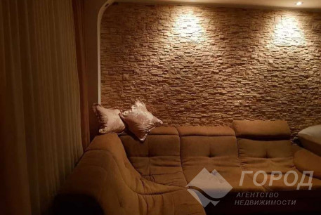 Продам 2-х кімнатну квартиру, Гагарина проспект, Защитников Украины метро (Площадь Восстания), Код: 802373/2