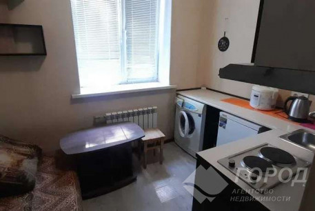 Сдам гостинку, ХТЗ, Пролетарская метро (Индустриальная), Код: 802379/1