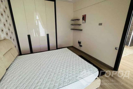 Сдам 3-х кімнатну квартиру, Центр, Код: 802380/1