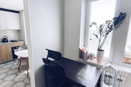 Продам 1-кімнатну квартиру, Сосновая Горка, Научная метро, Код: 802392/1