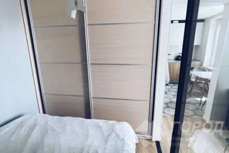 Продам 1-кімнатну квартиру, Сосновая Горка, Научная метро, Код: 802392/1