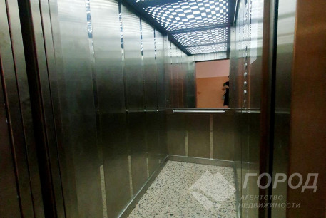 Продам 2-х кімнатну квартиру в новобудові, Центральный рынок, Код: 802565/1