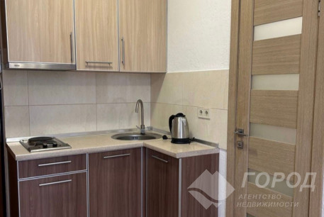 Продам 1-кімнатну квартиру в новобудові, Центральный рынок, Код: 802573/1