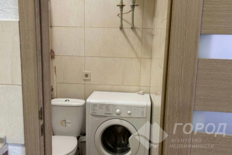 Продам 1-кімнатну квартиру в новобудові, Центральный рынок, Код: 802573/1