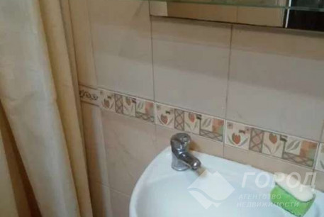 Сдам гостинку, Центр, Площадь Конституции метро (Советская), Код: 802639/1