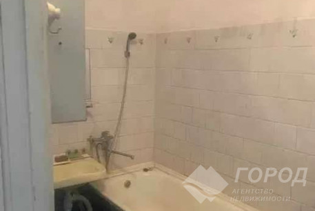Продам 1-кімнатну квартиру, Рогань, Код: 802683/1