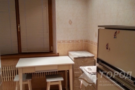 Продам 3-х кімнатну квартиру, Гагарина проспект, Метростроителей метро, Код: 802707/1