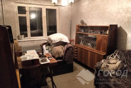 Продам 2-х кімнатну квартиру, Рогань, Солнечный, Код: 802735/1