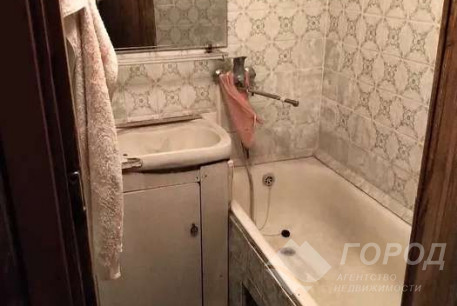 Продам 2-х кімнатну квартиру, Рогань, Солнечный, Код: 802735/1