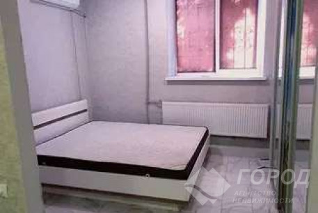 Продам 1-кімнатну квартиру, Центральный рынок, Южный вокзал метро, Код: 802806/2