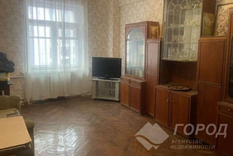 Продам 3-х кімнатну квартиру, Центр, Площадь Конституции метро (Советская), Код: 802843/1