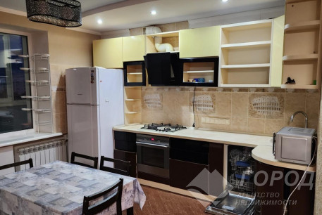 Сдам 2-х кімнатну квартиру, ХТЗ, ХТЗ метро, Код: 802861/1