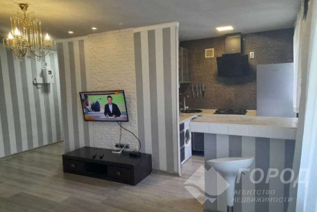 Продам 3-х кімнатну квартиру, Центр, Площадь Конституции метро (Советская), Код: 802971/1