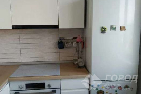 Продам 3-х кімнатну квартиру, Гагарина проспект, Защитников Украины метро (Площадь Восстания), Код: 803145/1